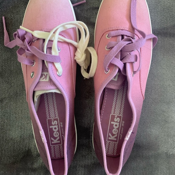 Keds women’s size 8 - Picture 3 of 7